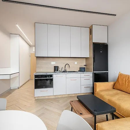 Apartment Rentplanet - Diasfera Lodz